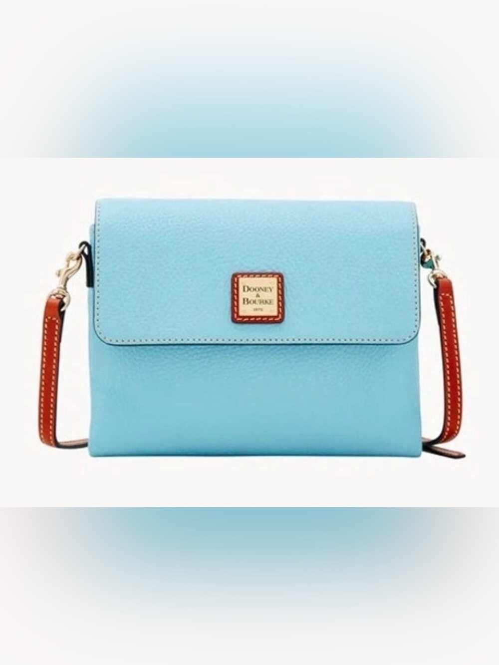 Dooney & Bourke Pebble Grain Hunter Crossbody in Caribbean Blue EUC MSRP: $338